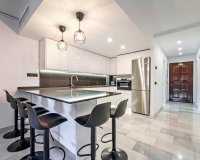 Resale - apartment - Marbella - Sierra Blanca