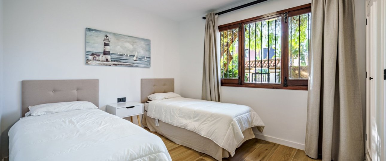 Resale - apartment - Marbella - Sierra Blanca
