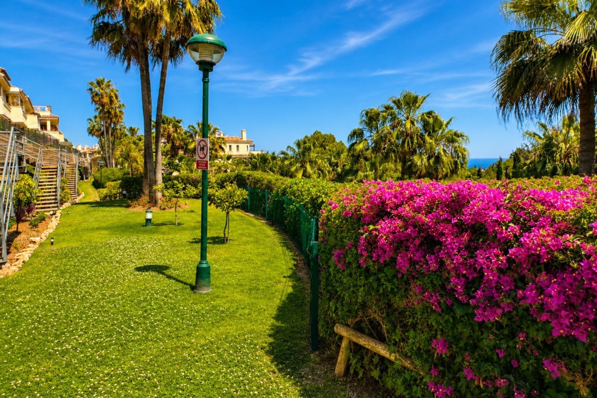 Resale - apartment - Marbella - Sierra Blanca