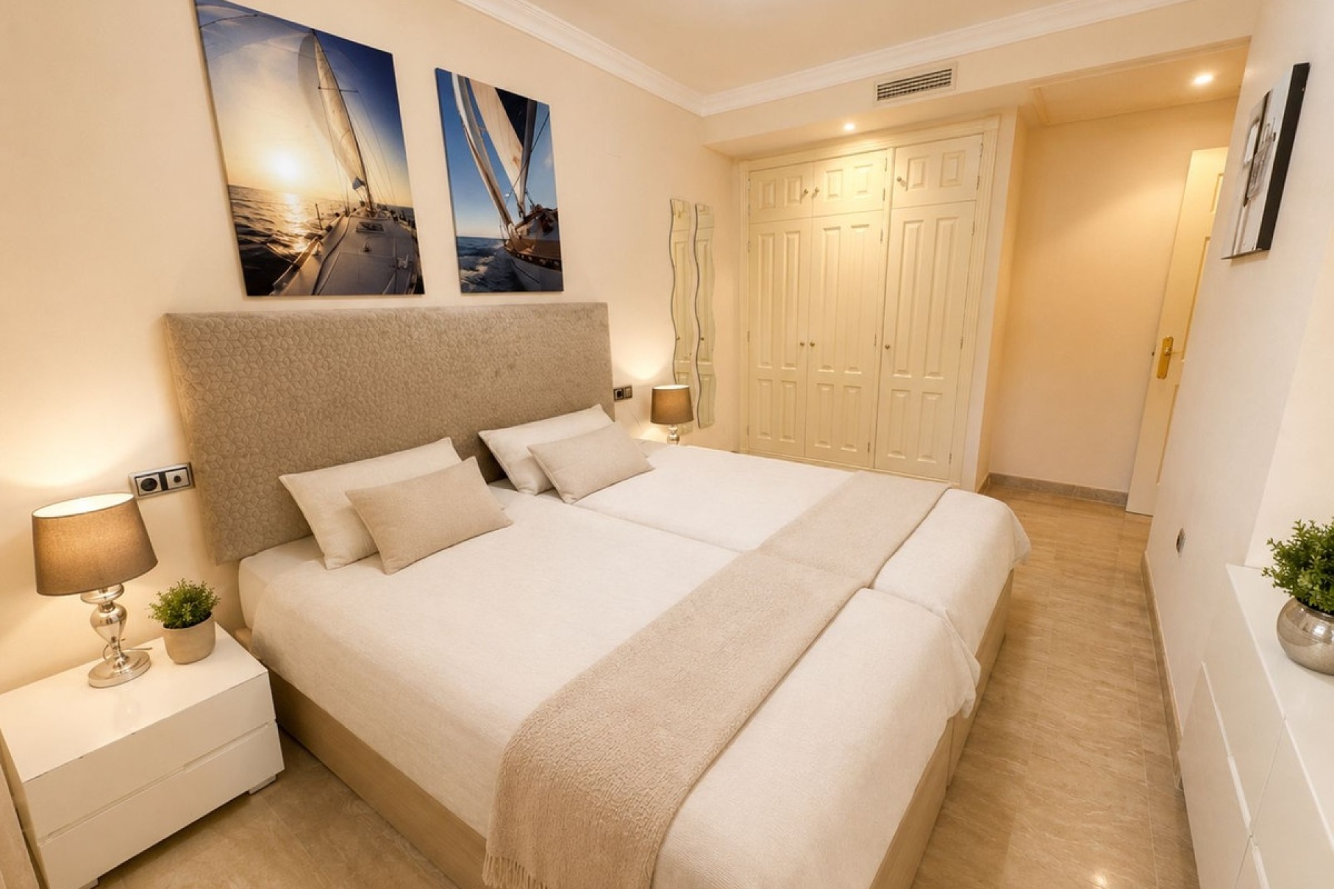 Resale - apartment - Marbella - Sierra Blanca