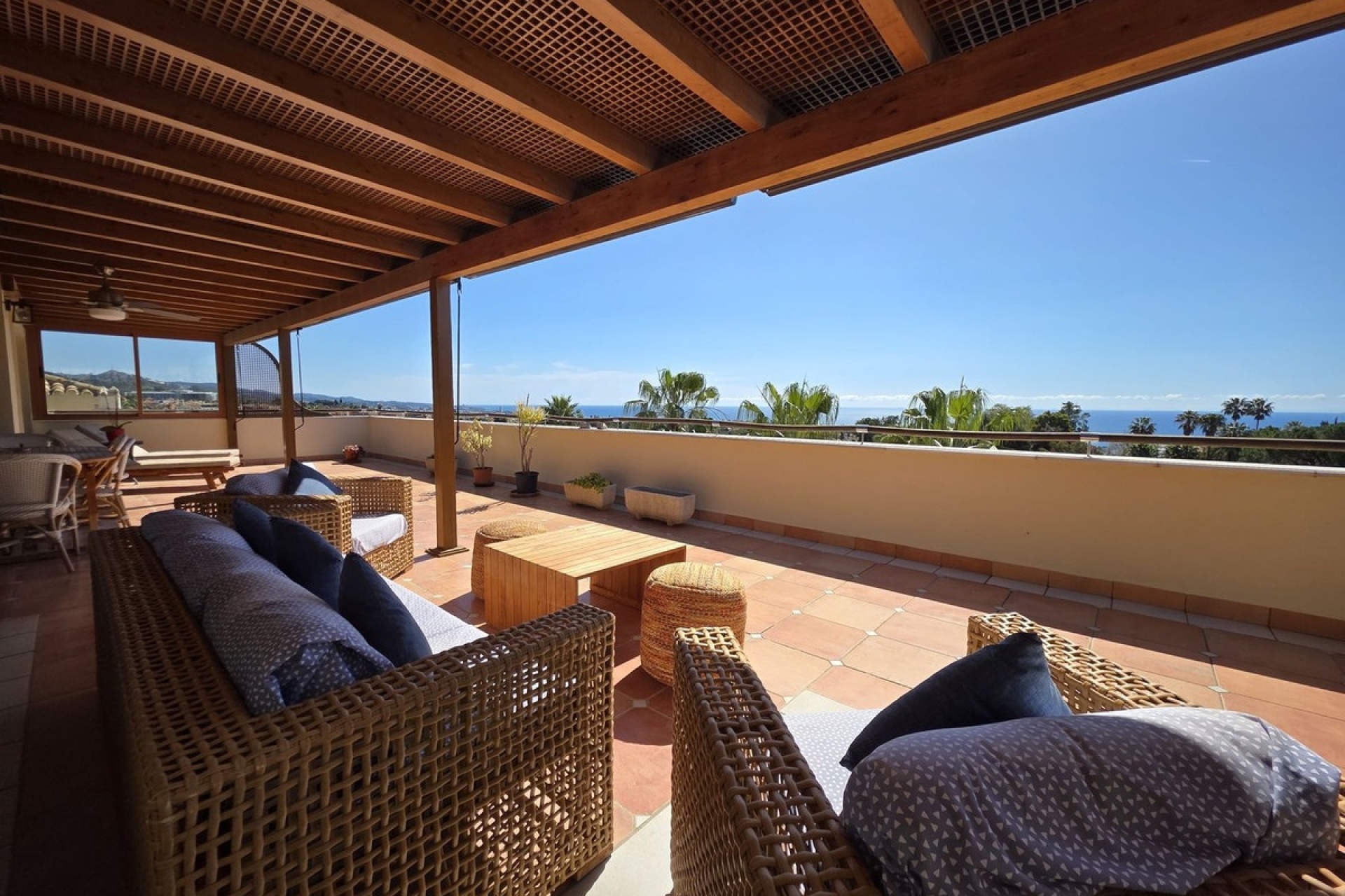 Resale - apartment - Marbella - Sierra Blanca