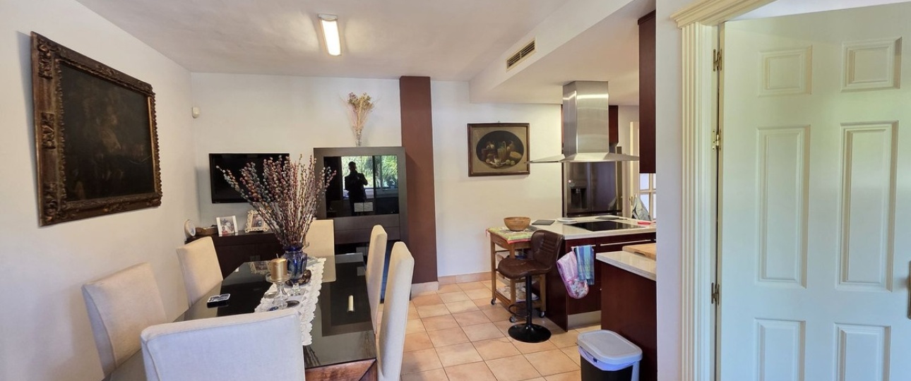 Resale - apartment - Marbella - Sierra Blanca