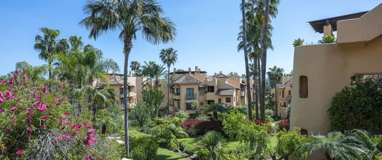 Resale - apartment - Marbella - Sierra Blanca