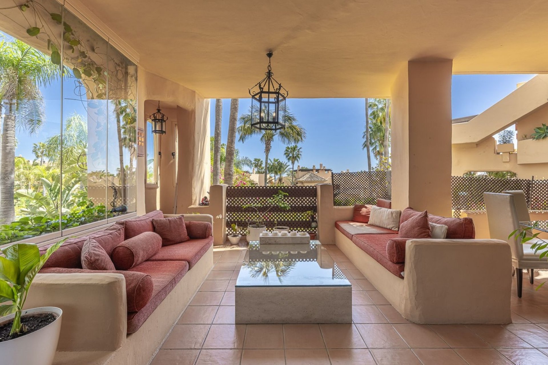 Resale - apartment - Marbella - Sierra Blanca