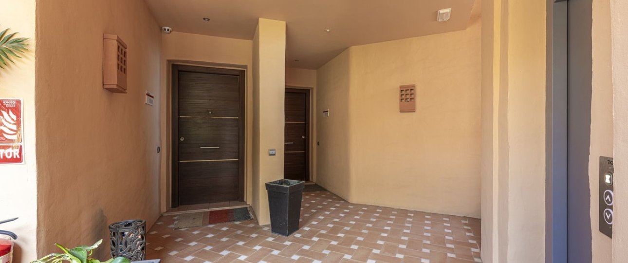 Resale - apartment - Marbella - Sierra Blanca