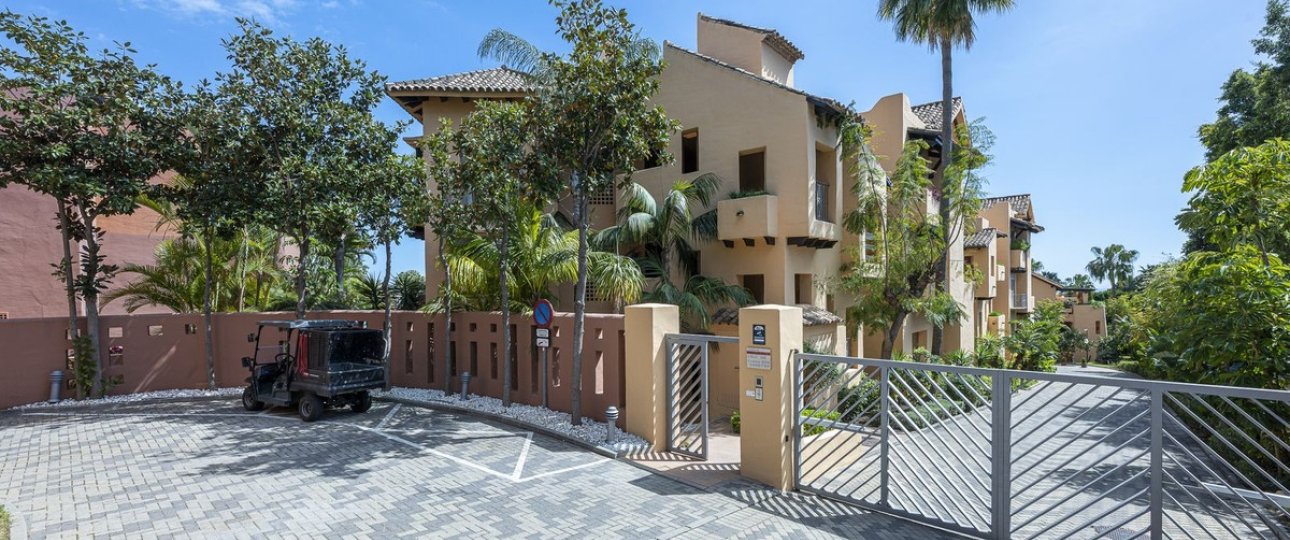 Resale - apartment - Marbella - Sierra Blanca
