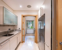 Resale - apartment - Marbella - Sierra Blanca