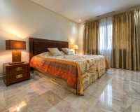 Resale - apartment - Marbella - Sierra Blanca