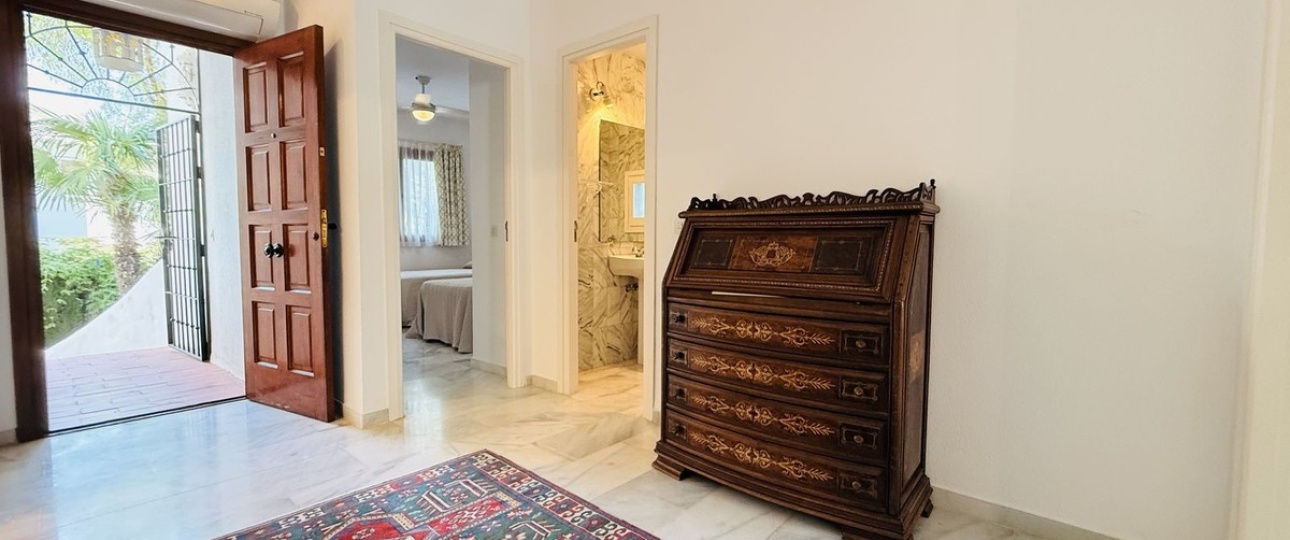 Resale - apartment - Marbella - Sierra Blanca