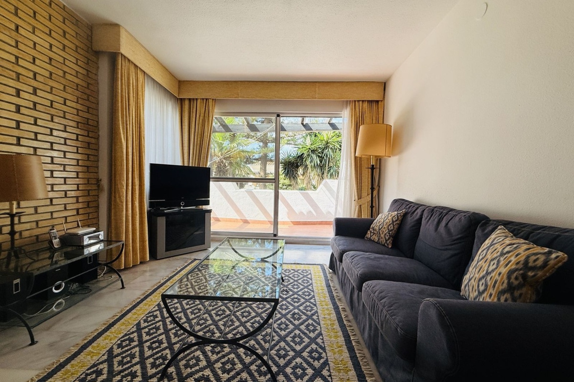 Resale - apartment - Marbella - Sierra Blanca