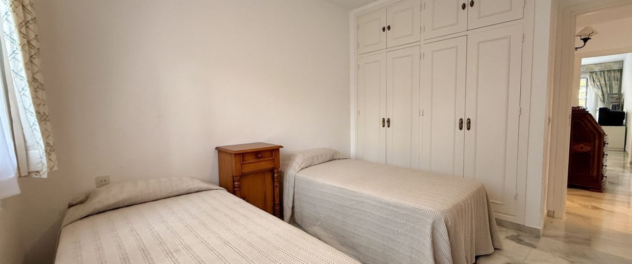 Resale - apartment - Marbella - Sierra Blanca
