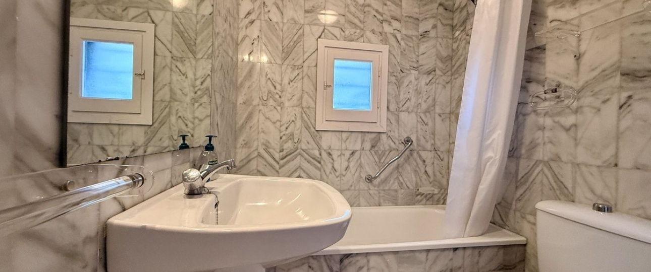 Resale - apartment - Marbella - Sierra Blanca