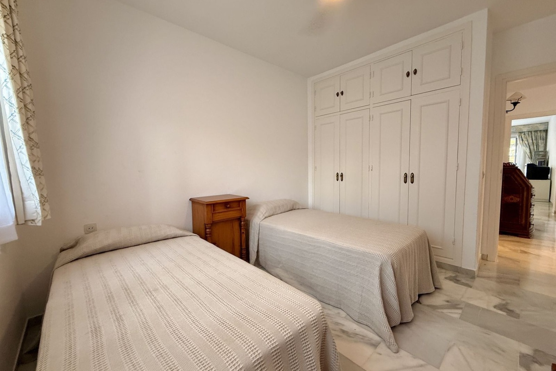 Resale - apartment - Marbella - Sierra Blanca