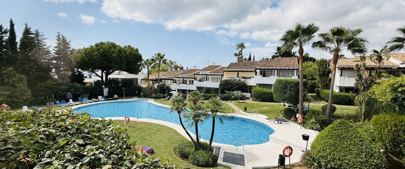 Resale - apartment - Marbella - Sierra Blanca
