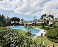 Resale - apartment - Marbella - Sierra Blanca