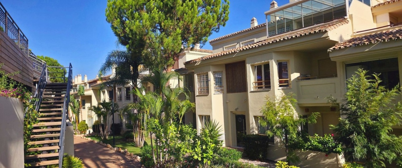 Resale - apartment - Marbella - Sierra Blanca
