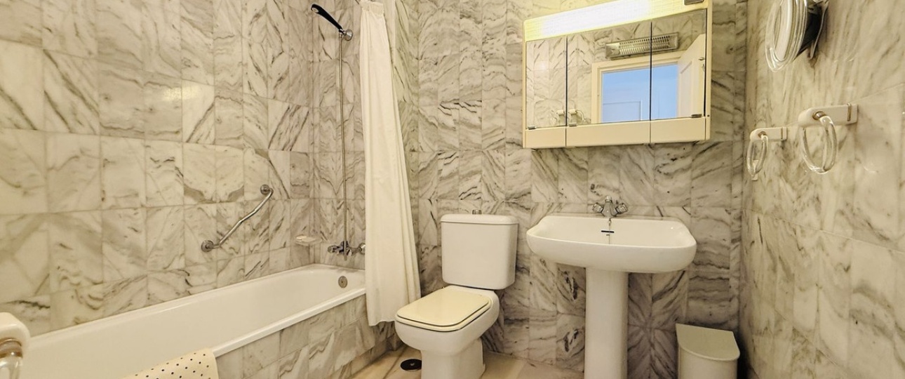 Resale - apartment - Marbella - Sierra Blanca