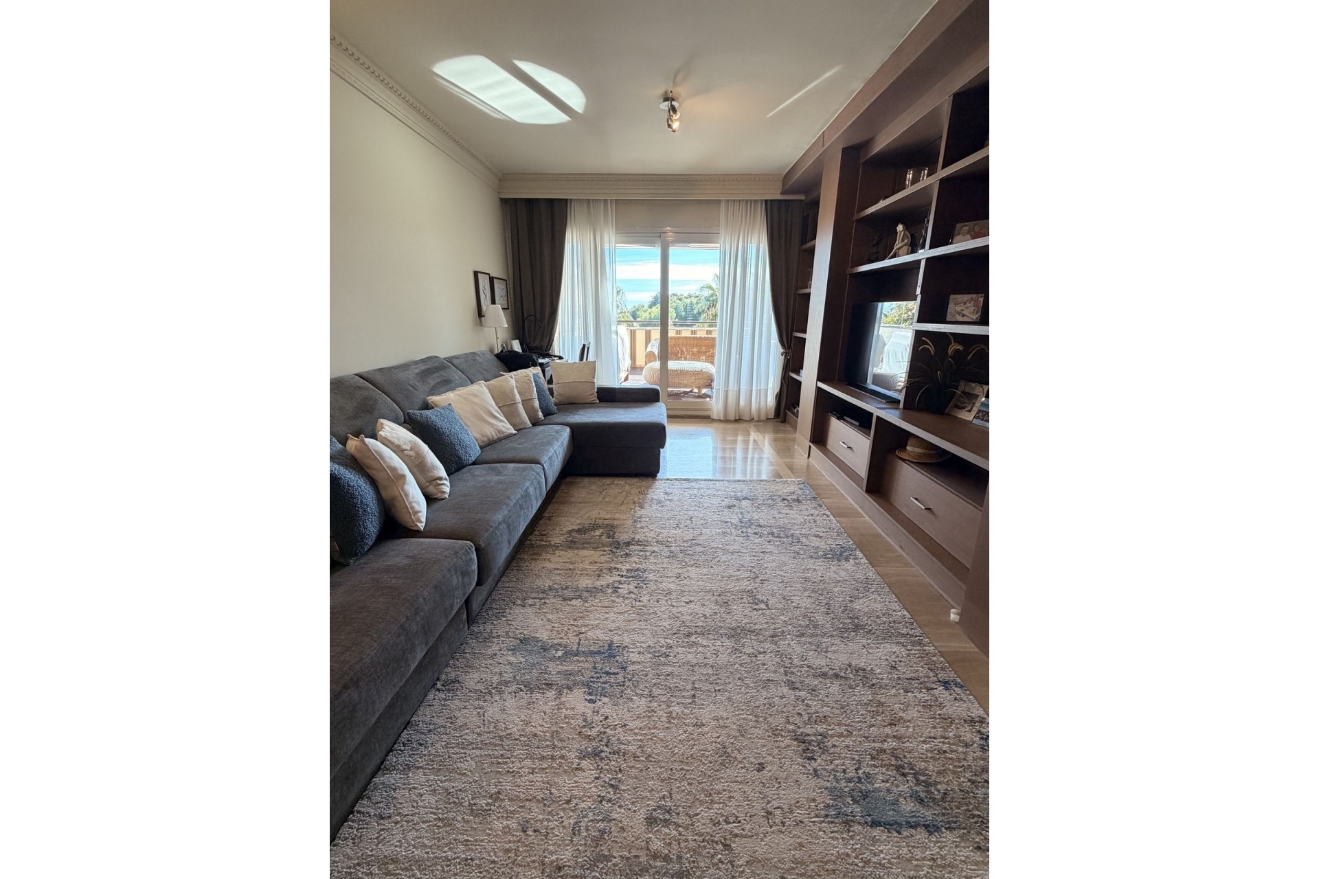 Resale - apartment - Marbella - Sierra Blanca