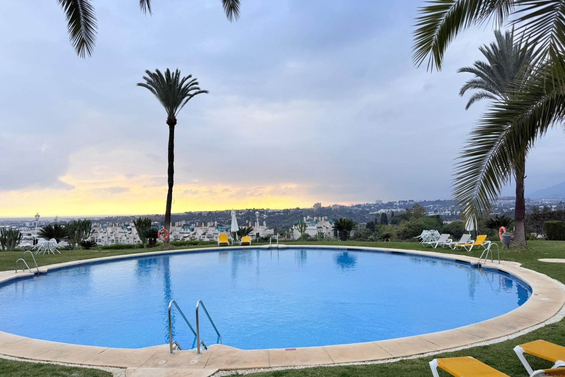 Resale - apartment - Marbella - The Golden Mile