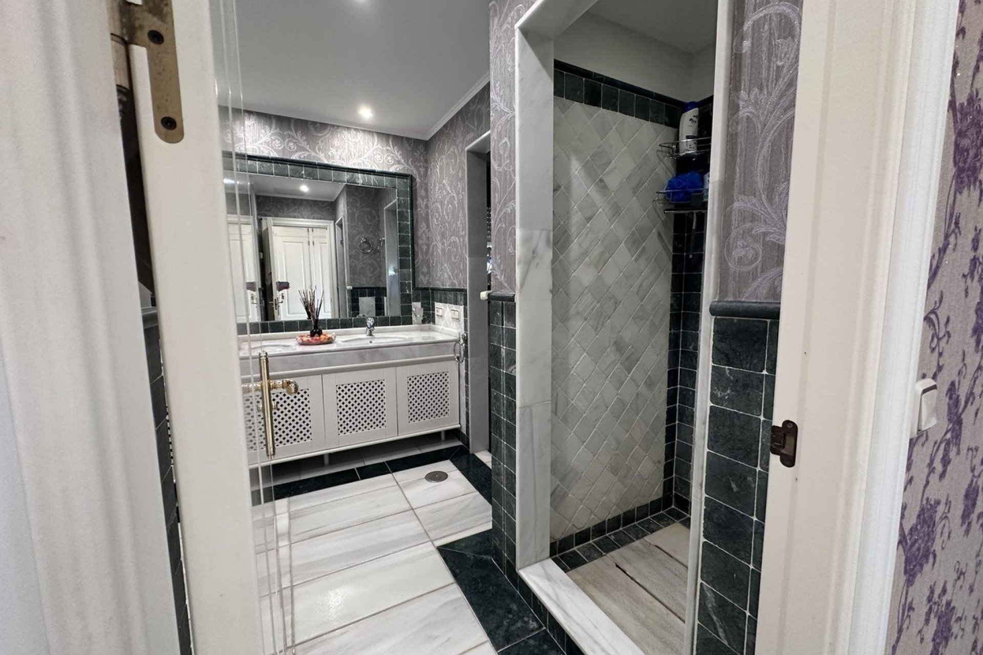 Resale - apartment - Marbella - The Golden Mile
