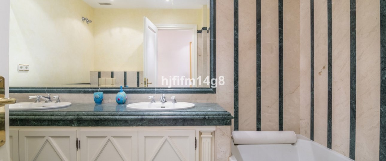 Resale - apartment - Marbella - The Golden Mile