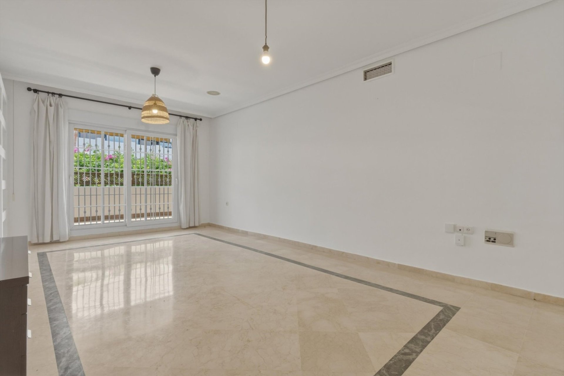 Resale - apartment - Marbella - The Golden Mile