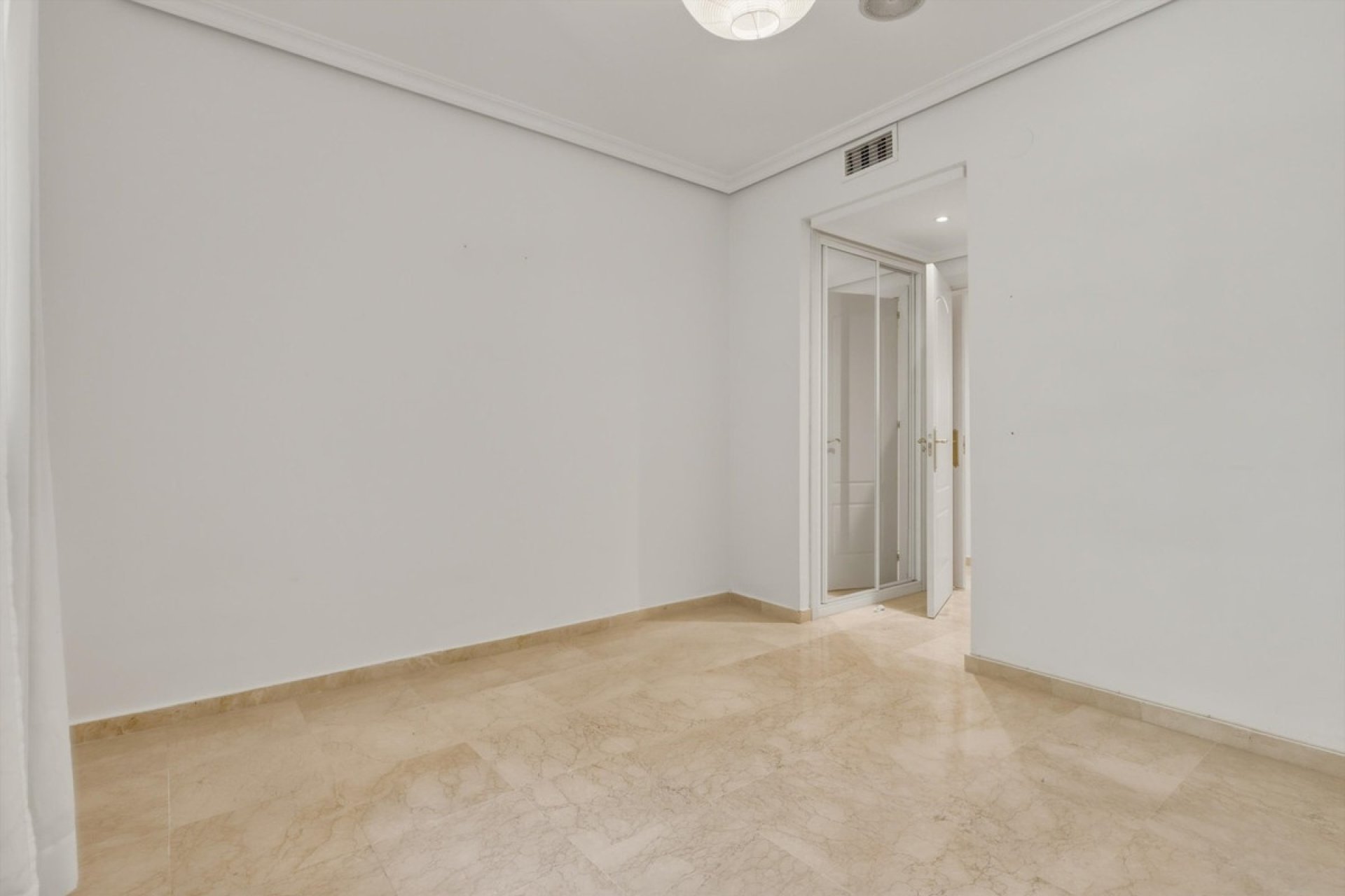 Resale - apartment - Marbella - The Golden Mile