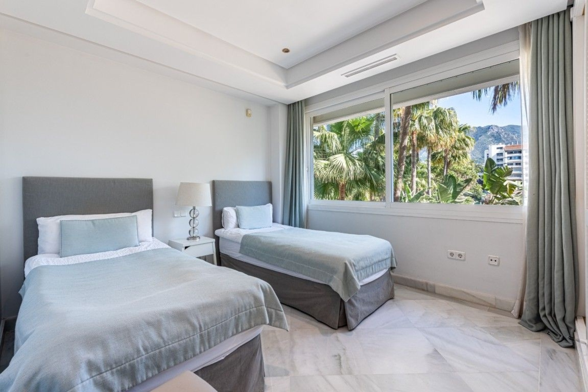 Resale - apartment - Marbella - The Golden Mile