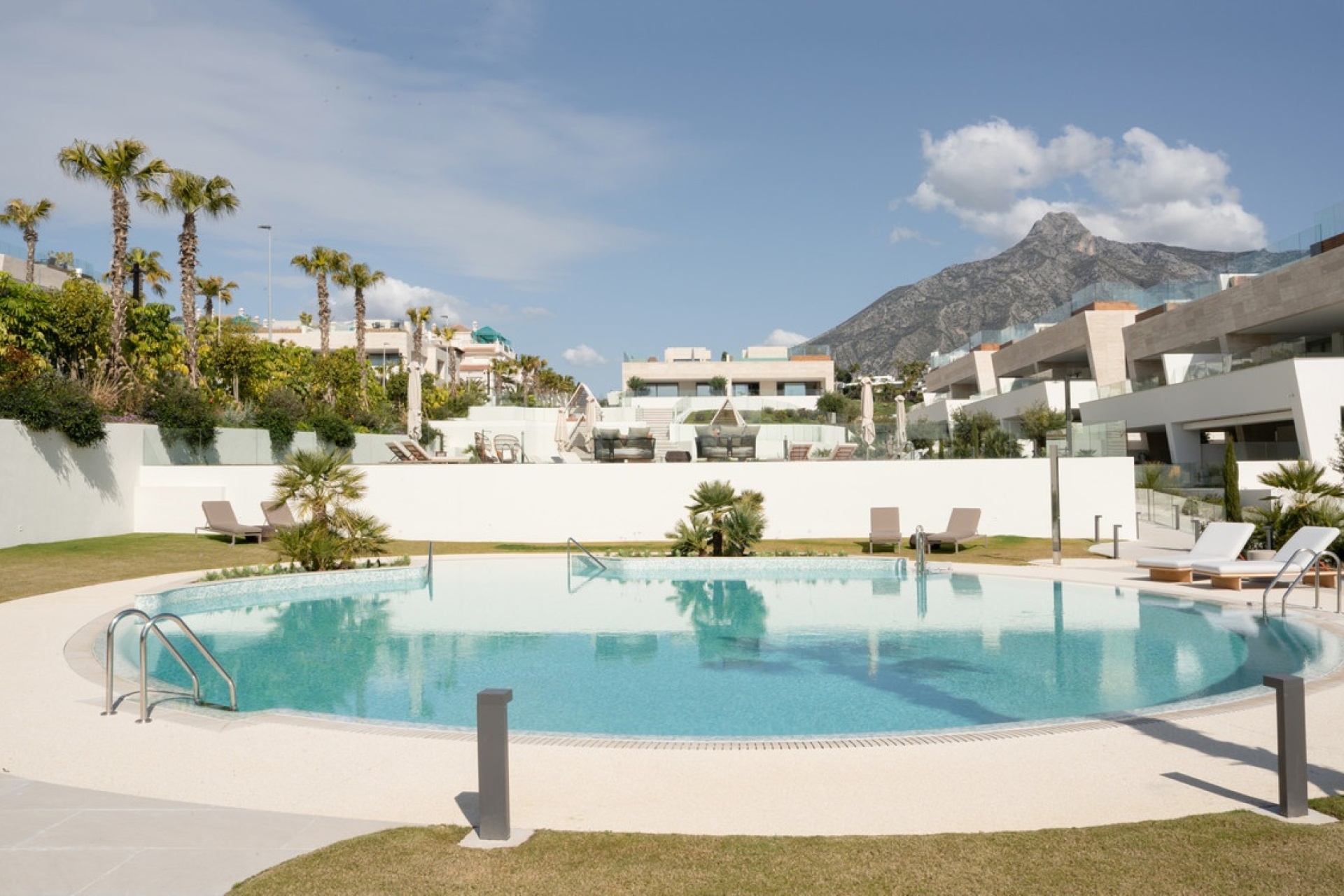 Resale - apartment - Marbella - The Golden Mile