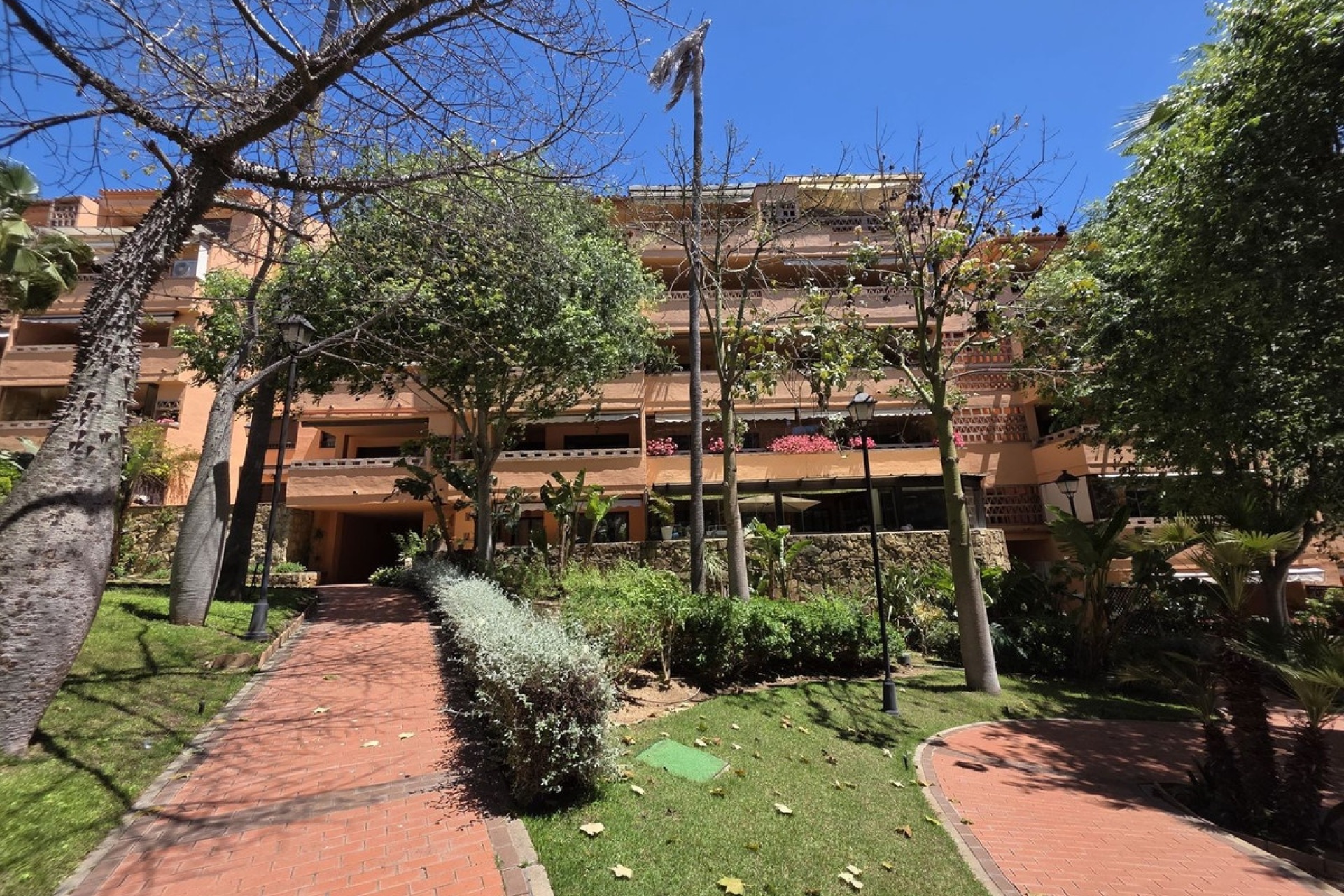 Resale - apartment - Marbella - The Golden Mile