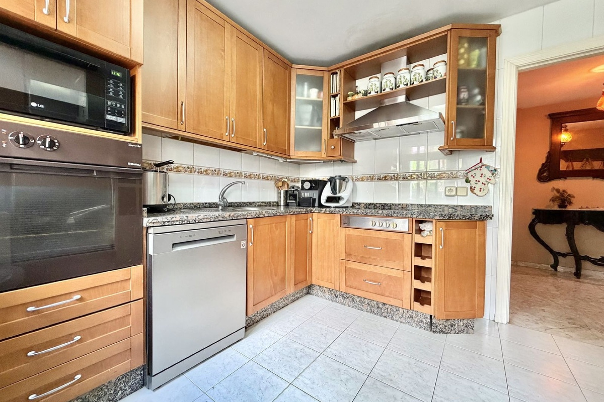 Resale - apartment - Marbella - The Golden Mile