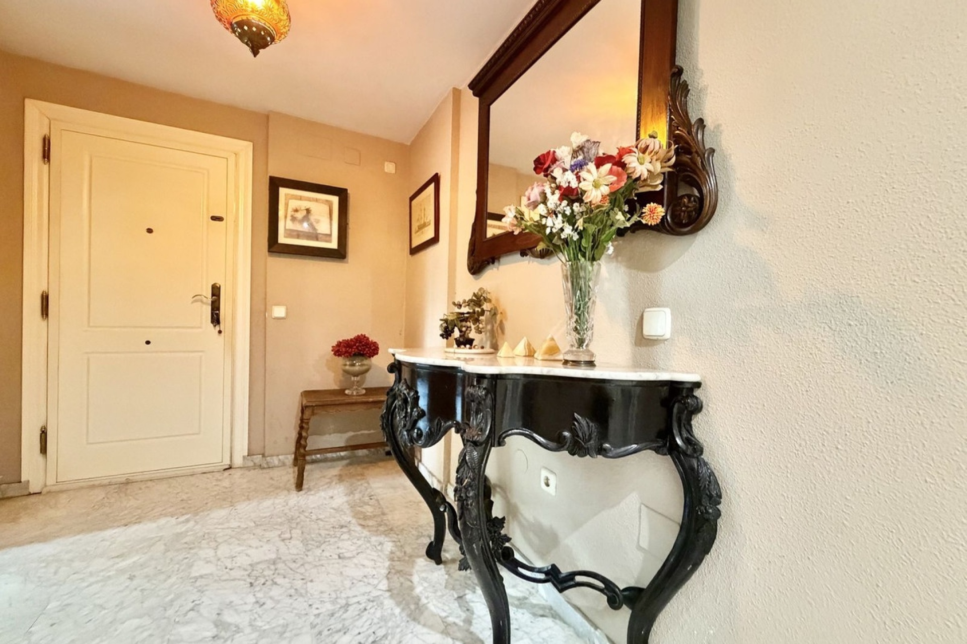 Resale - apartment - Marbella - The Golden Mile