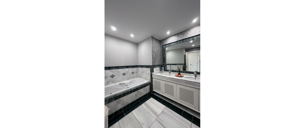 Resale - apartment - Marbella - The Golden Mile
