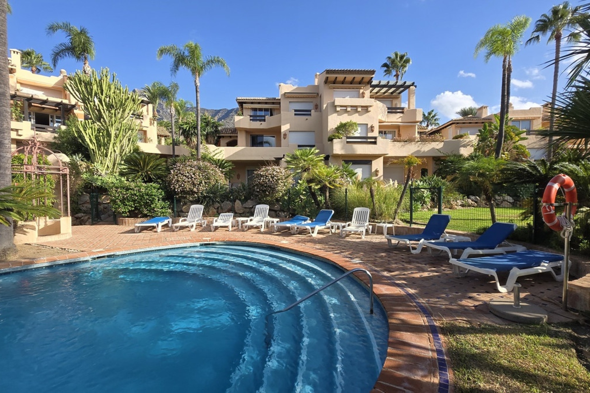 Resale - apartment - Marbella - The Golden Mile