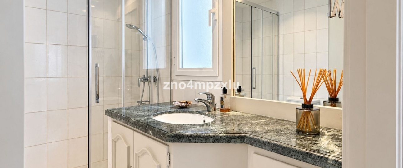 Resale - apartment - Marbella - The Golden Mile