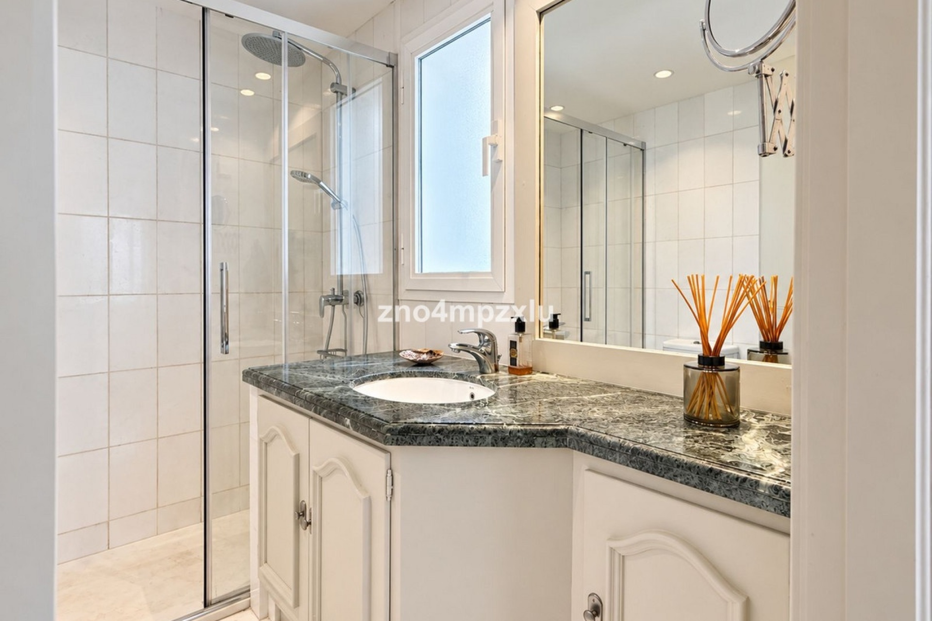 Resale - apartment - Marbella - The Golden Mile
