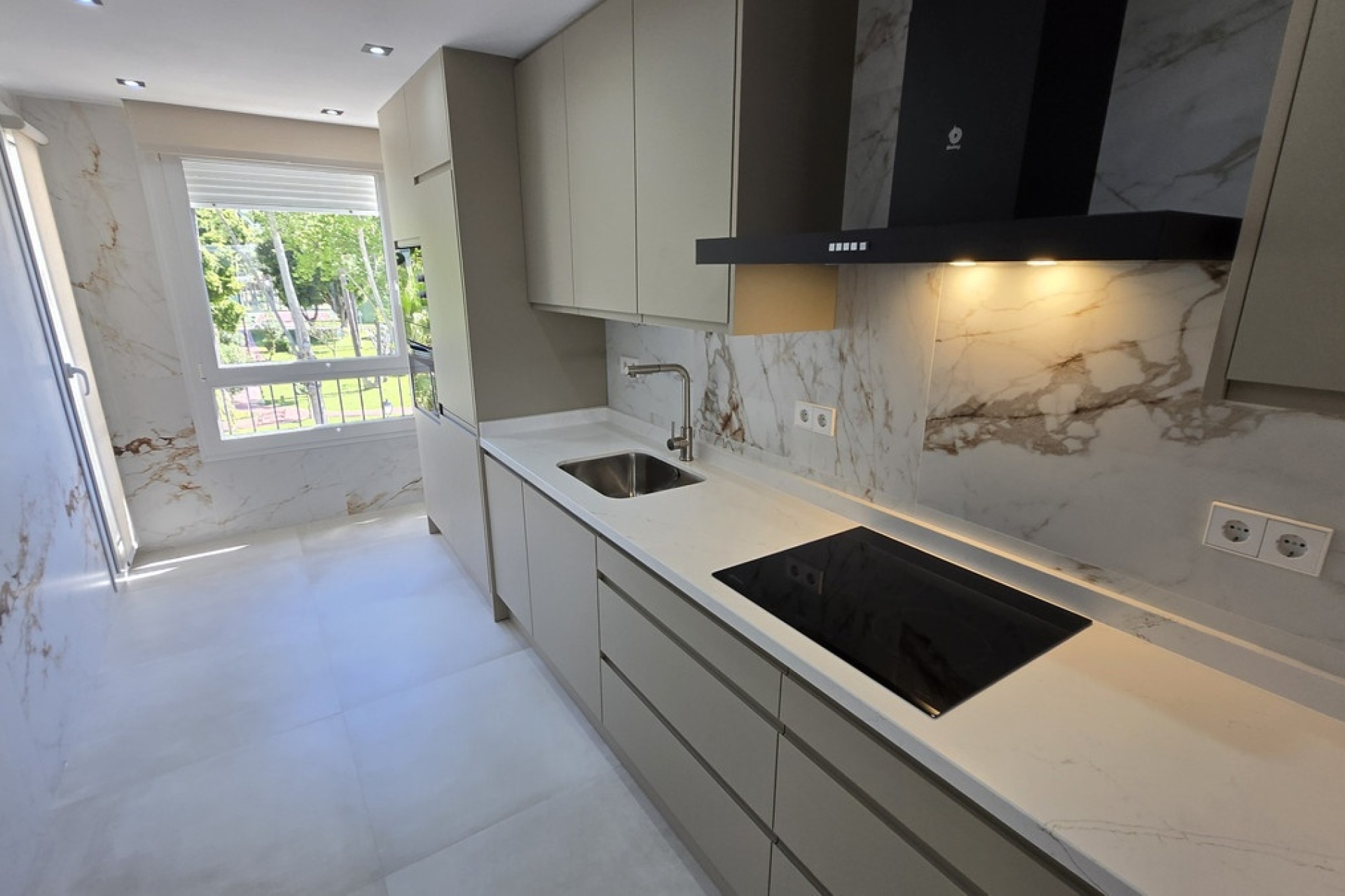 Resale - apartment - Marbella - The Golden Mile