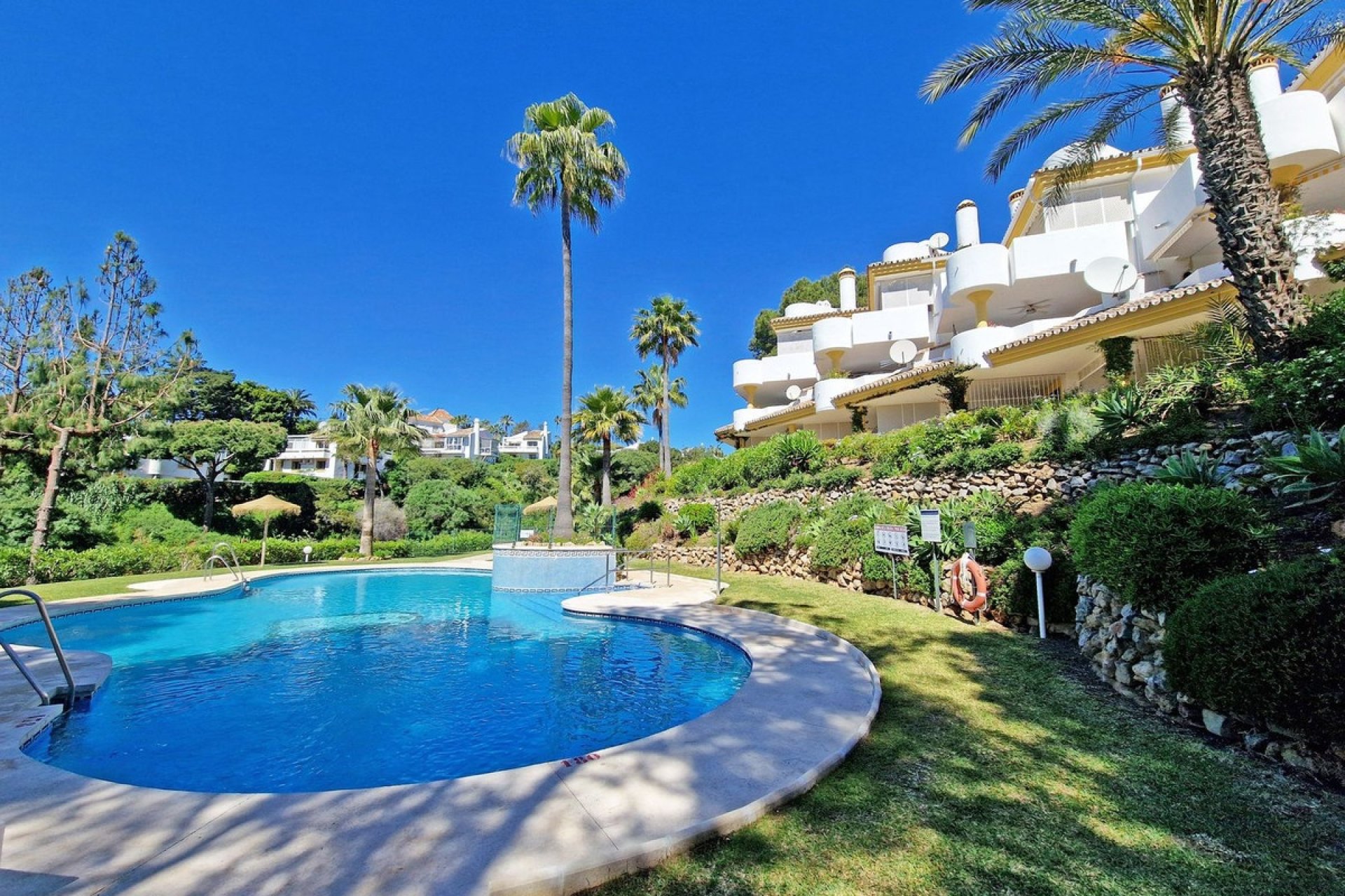 Resale - apartment - Mijas - Calahonda
