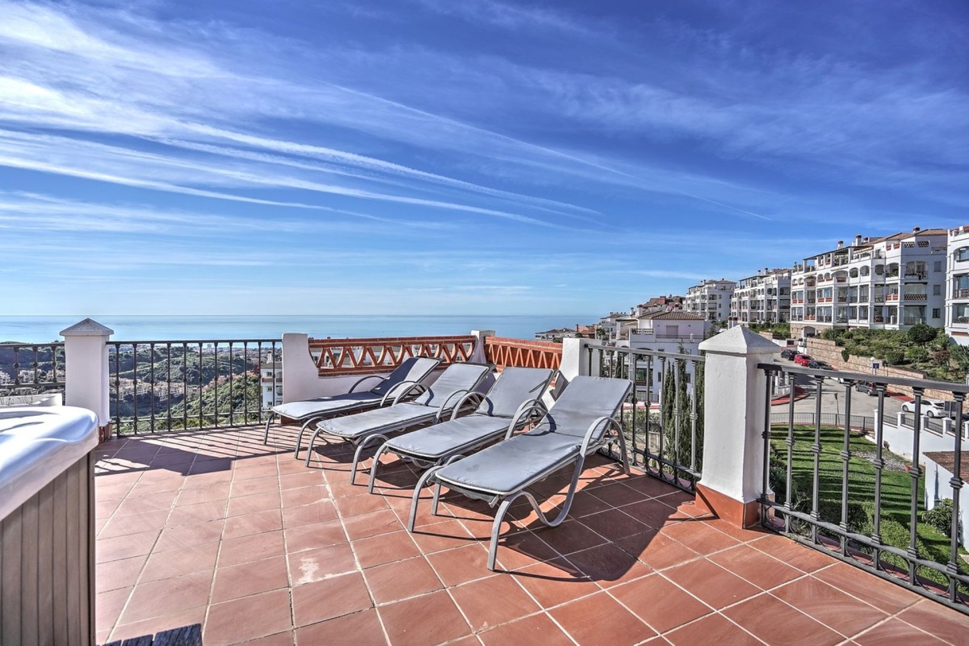 Resale - apartment - Mijas - Calahonda