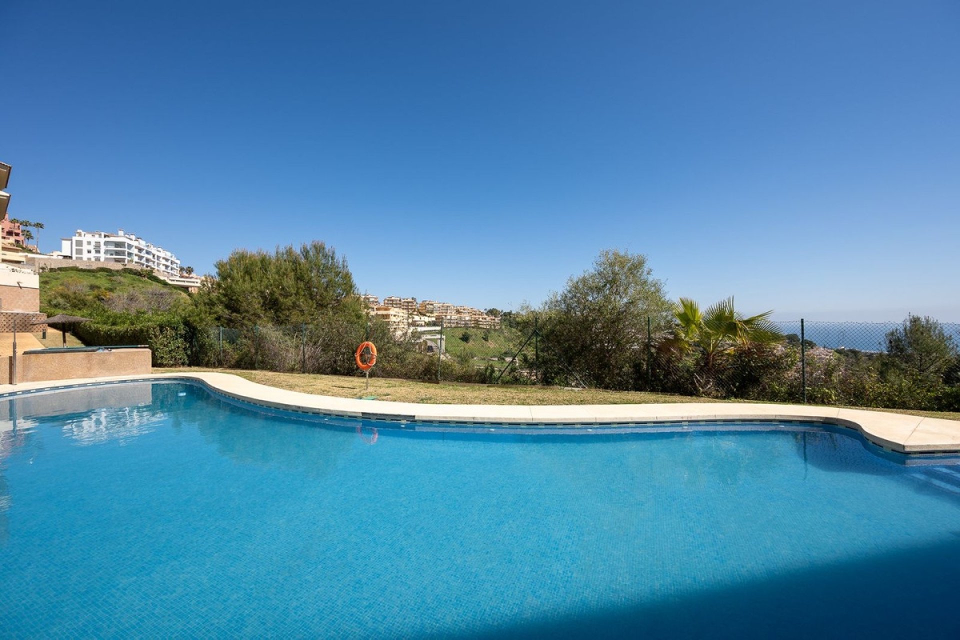 Resale - apartment - Mijas - Calahonda