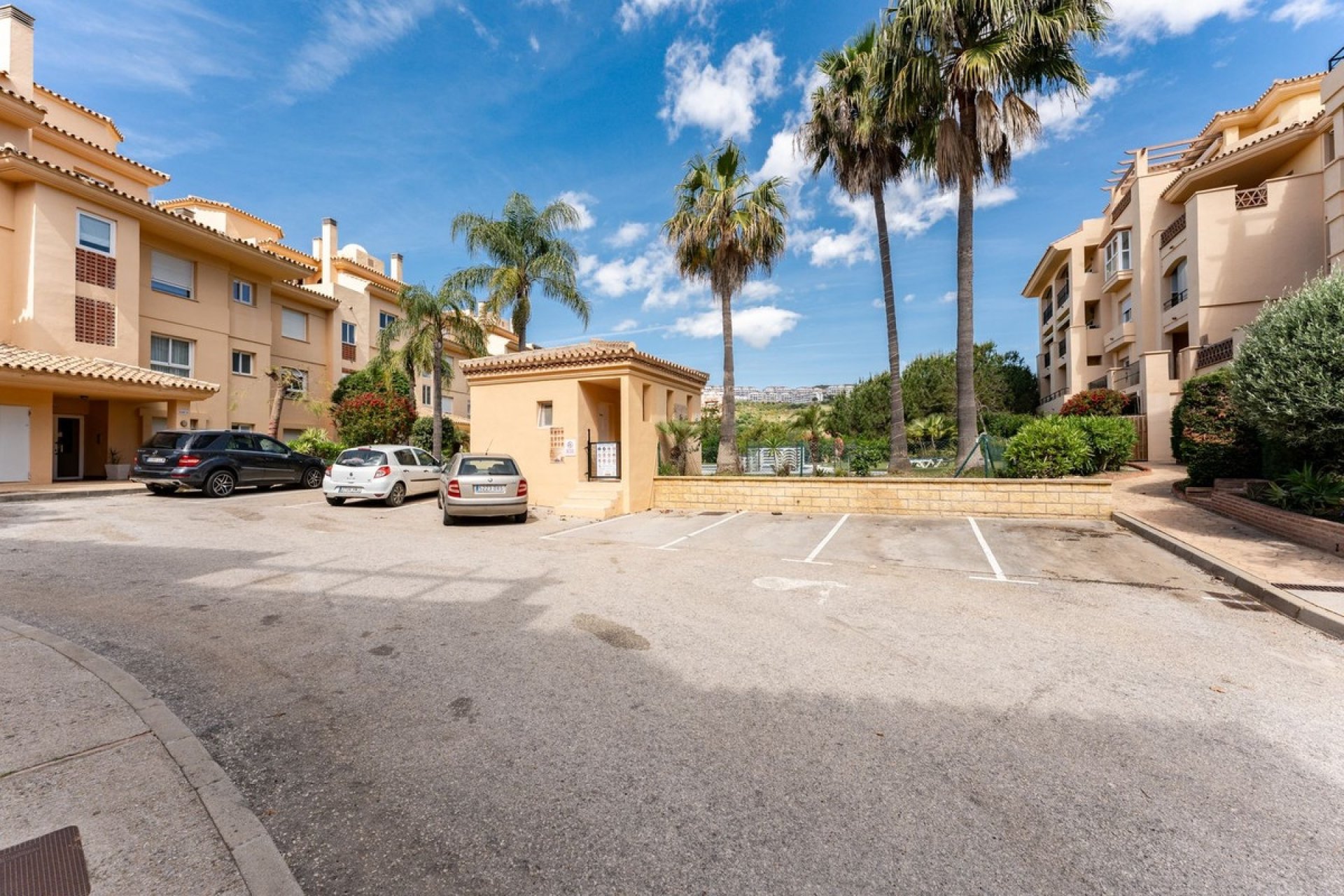 Resale - apartment - Mijas - Calahonda