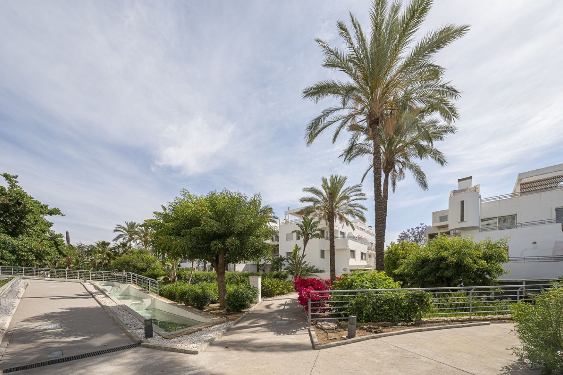 Resale - apartment - Mijas - La Cala de Mijas