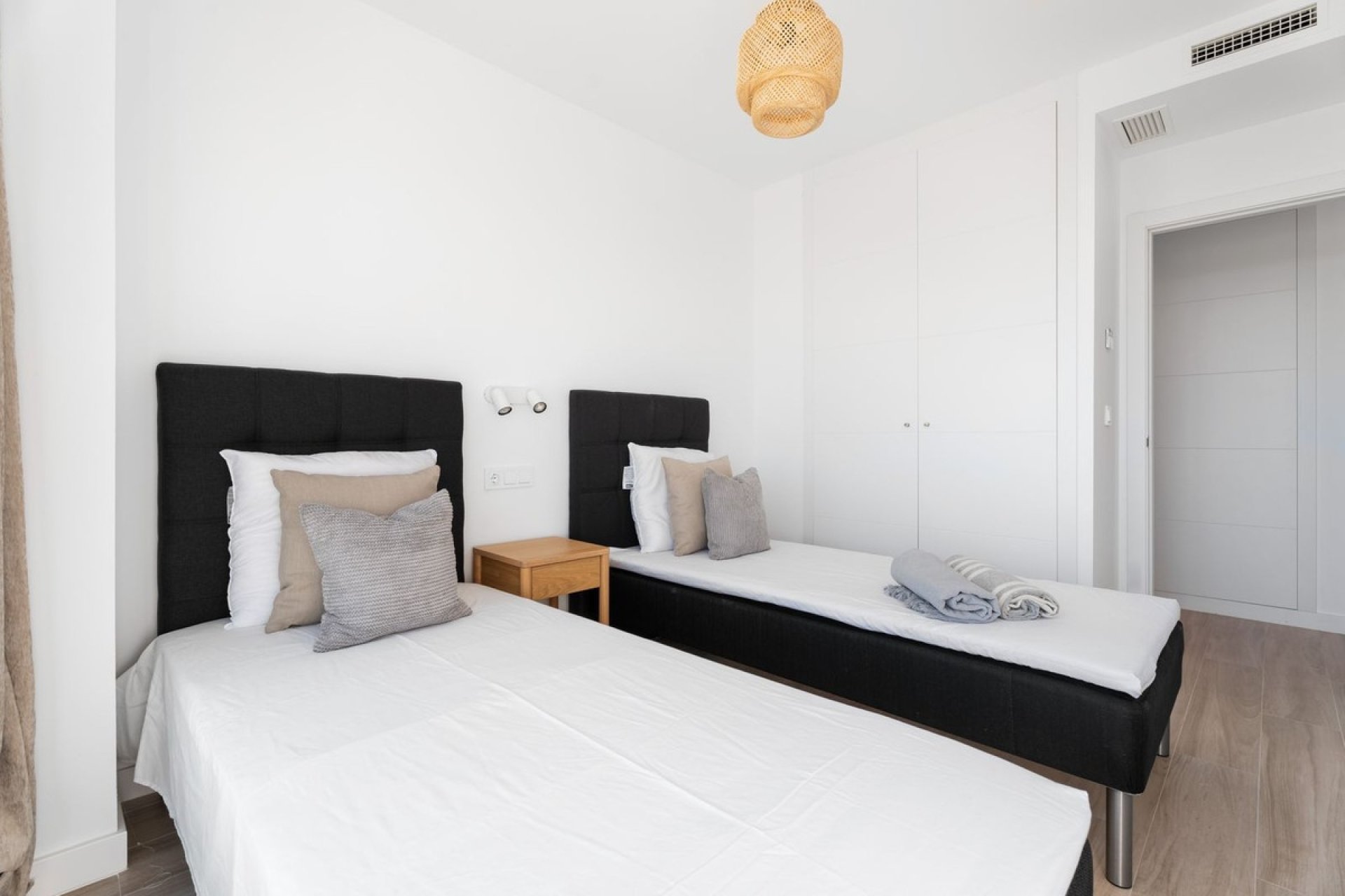 Resale - apartment - Mijas - La Cala de Mijas