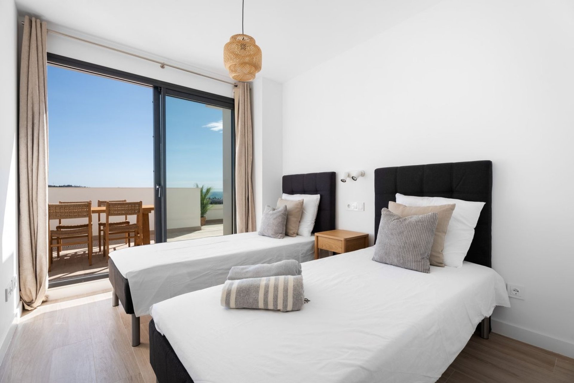Resale - apartment - Mijas - La Cala de Mijas