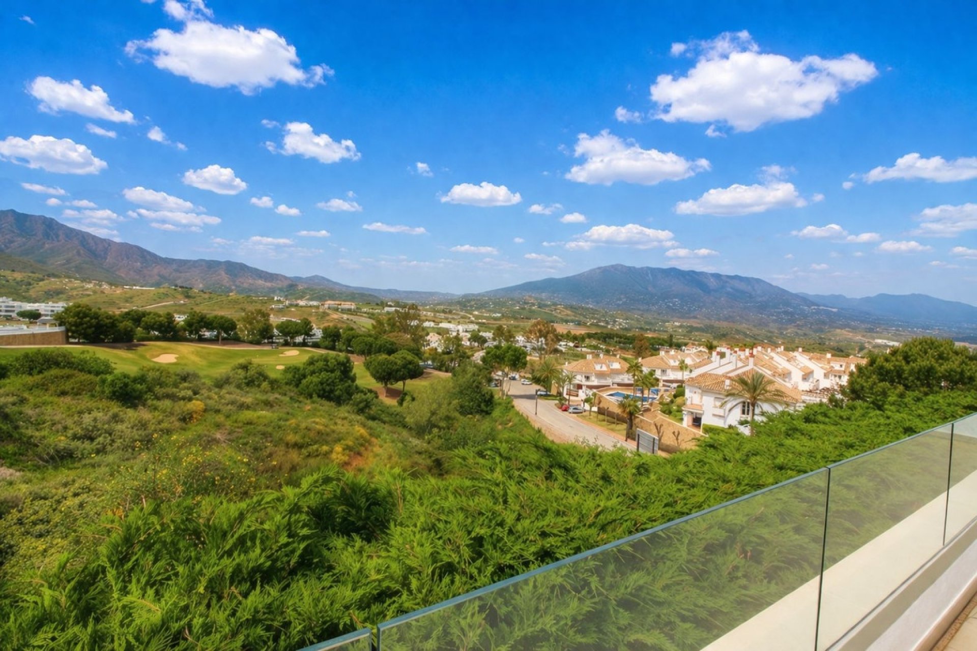 Resale - apartment - Mijas - La Cala Golf