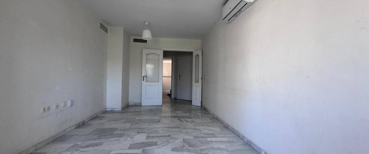 Resale - apartment - Mijas - Las Lagunas