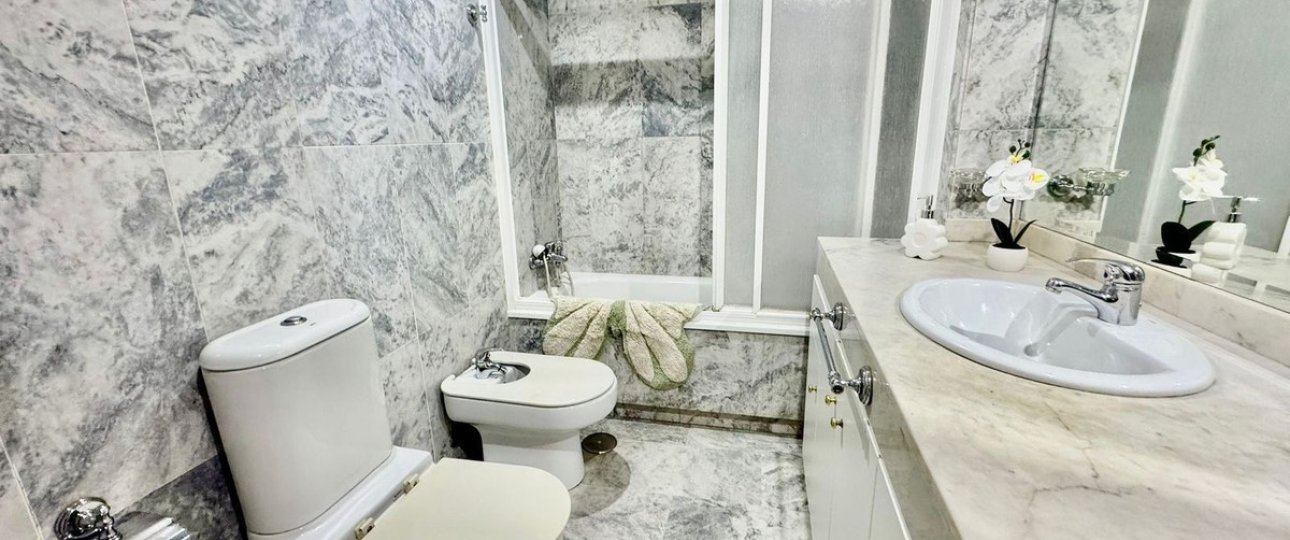 Resale - apartment - Mijas - Las Lagunas