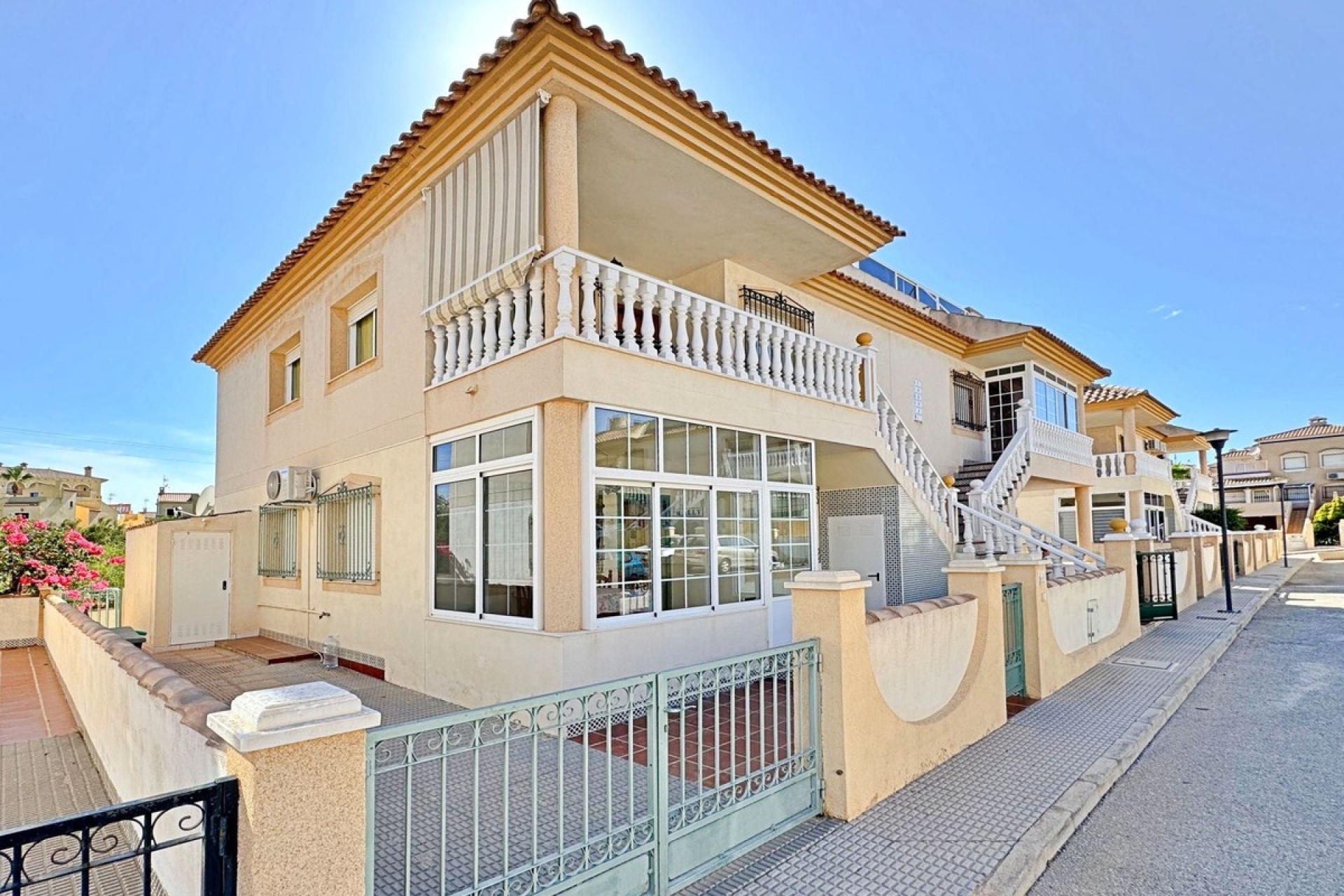 Resale - apartment - Orihuela - La Zenia