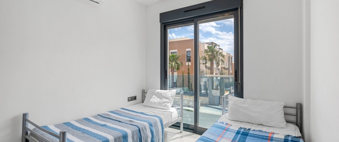 Resale - apartment - Orihuela - La Zenia