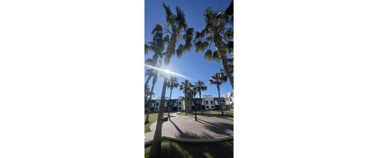 Resale - apartment - Orihuela - La Zenia